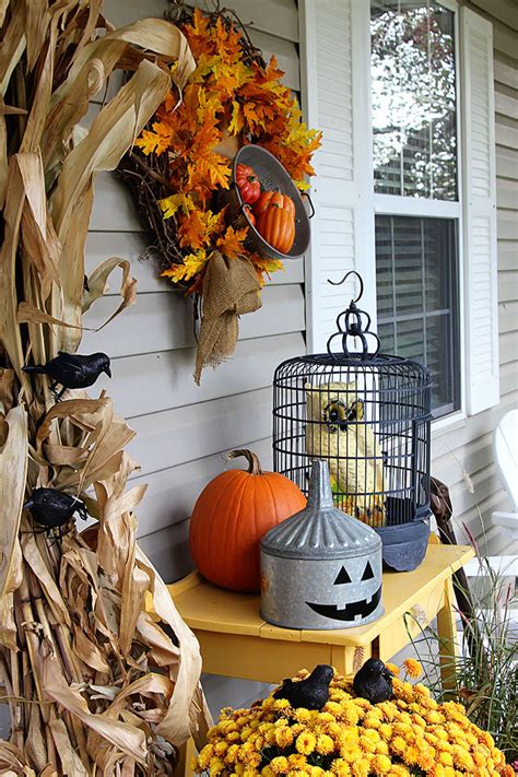 Transitioning The Porch From Fall To Halloween House Of Hawthornes