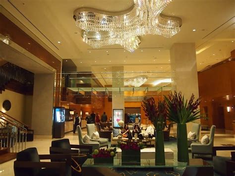 Review Ritz Carlton Toronto Trendy Luxurious And Distinctively
