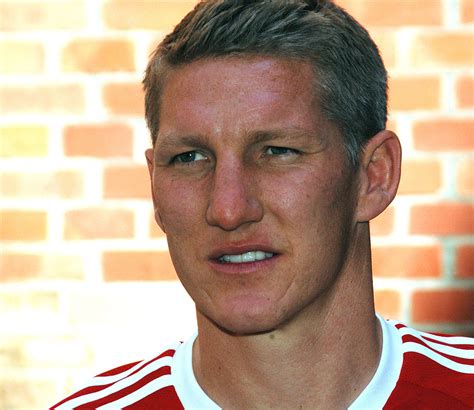 Bastian schweinsteiger ist ein ehemaliger fußballspieler aus германия, (* 01 авг. Bastian Schweinsteiger - Wikipedia