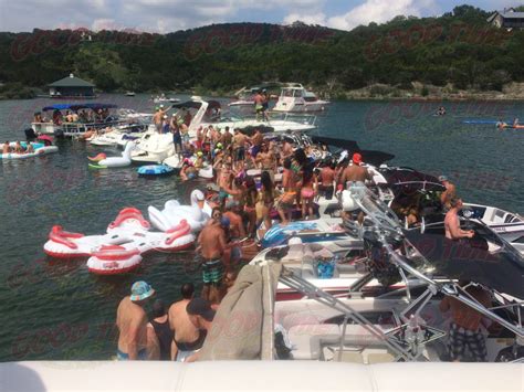 Lake Travis Bachelorette Party Boat Cruise Austin Tx Good Time Tours