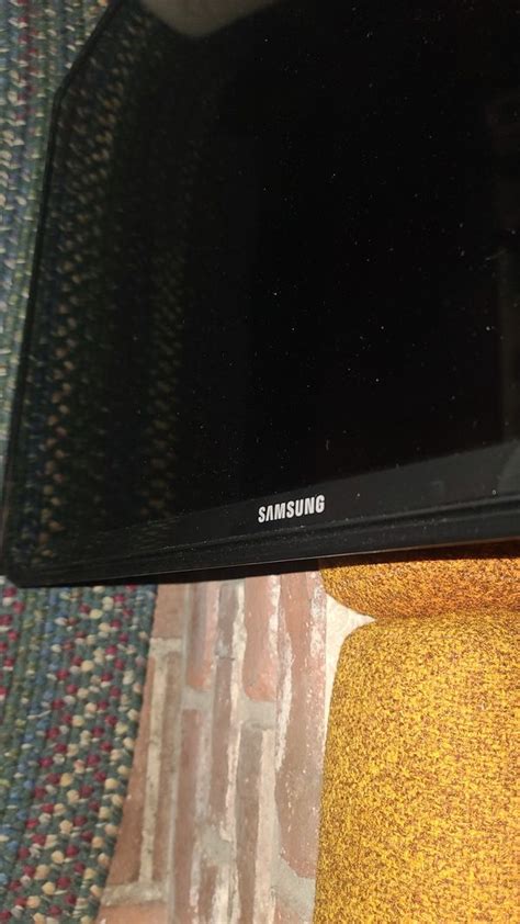 Buy now led tv of 32 inch at best price. Samsung 36 inch tv smart for sale used $50 2013or 2014 ...