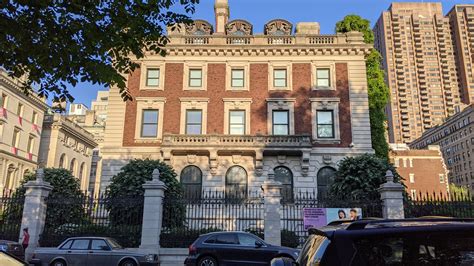 The Carnegie Mansion—the Plainest House In New York Portablenyc