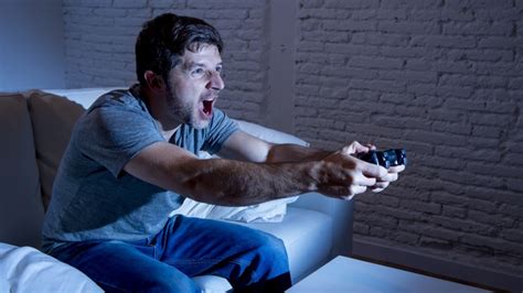 What Happens To Your Body When You Play Video Games For Hours