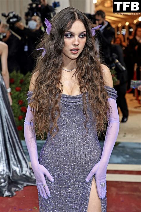 Olivia Rodrigo Flaunts Her Beautiful Figure At The Met Gala In Nyc Photos Free