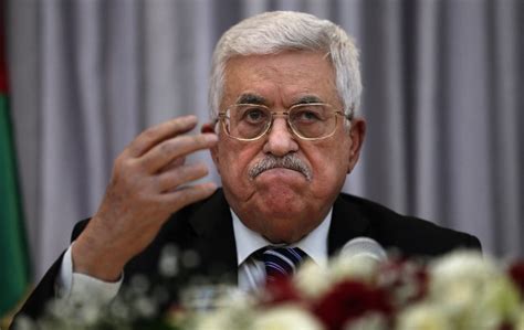 Abbas Cracks Down On Rival Groups As Palestinians Call For His