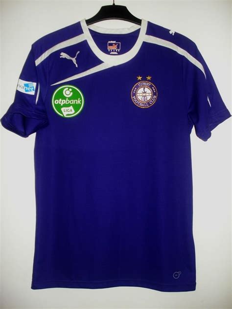 Ujpest fc plays their home games in the szusza ferenc stadion. Ujpest FC Away football shirt 2014 - 2015.