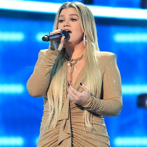 Kelly Clarkson Brings A Higher Love To Kick Off The 2020 Billboard