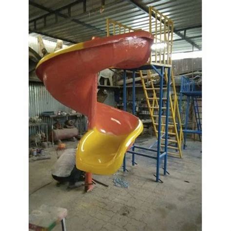 Red And Yellow Fibreglass Frp Spiral Slide For Park Age Group 5 To