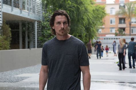 watch the first clip from terrence malick s knight of cups as producer talks weightless