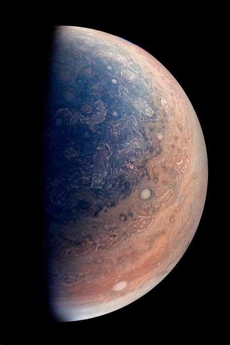 ジュノー探査機がとらえた木星の南極地域（2016年12月11日撮影） アストロピクス