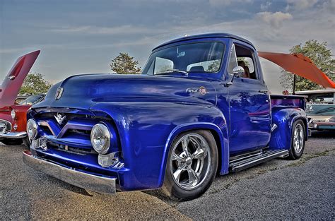 Old Blue Ford - HDR Photo | HDR Creme
