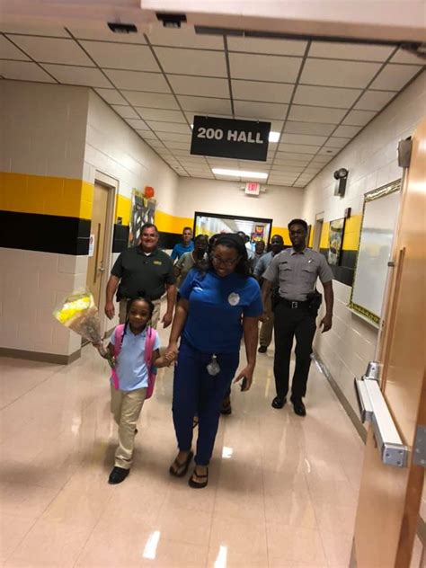 edgecombe county sheriff s office escorts daughter of fallen deputy to first day of school cbs 17