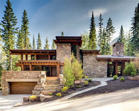 Rugged Mountain Ski Retreat In The Canadian Rockies House Designs