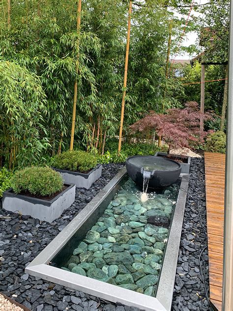 Often, carefully positioned rocks and pebbles are the stars of the show in these peaceful japanese garden ideas. 32 Beautiful Zen Garden Design Ideas You Definitely Like in 2020 | Water features in the garden ...