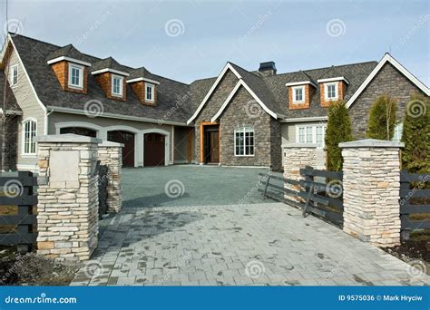 Home Exterior Front Entrance Stock Photography 9575036