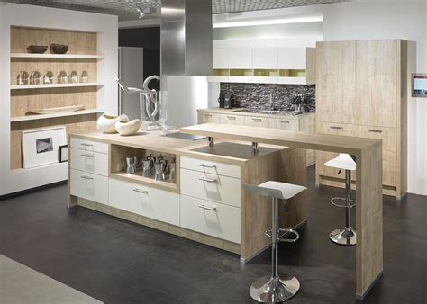 Maybe you would like to learn more about one of these? Cuisine AvivA blanche et chêne | Cuisine aviva, Idée ...