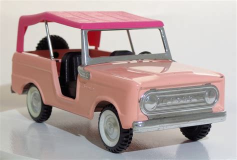 Nylint 1967-1968 Bronco Pink Sportster - Trucks From The Past