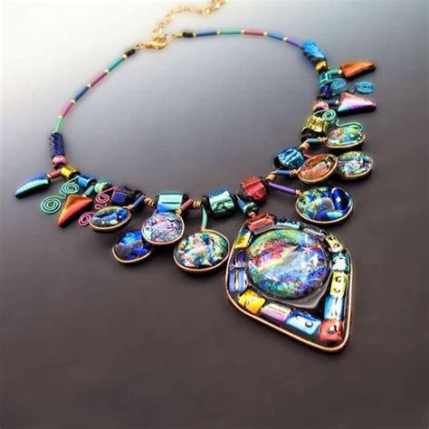 25 Pieces Of Elegant And Fashionable Glass Jewelry Fused Glass Jewelry