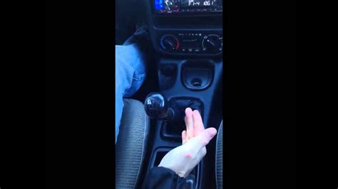 Quick Tutorial How To Drive A Manual Transmission Youtube