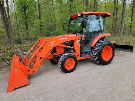 2018 Kubota L3560 Hst Compact Cab Tractor Loader And Back Blade