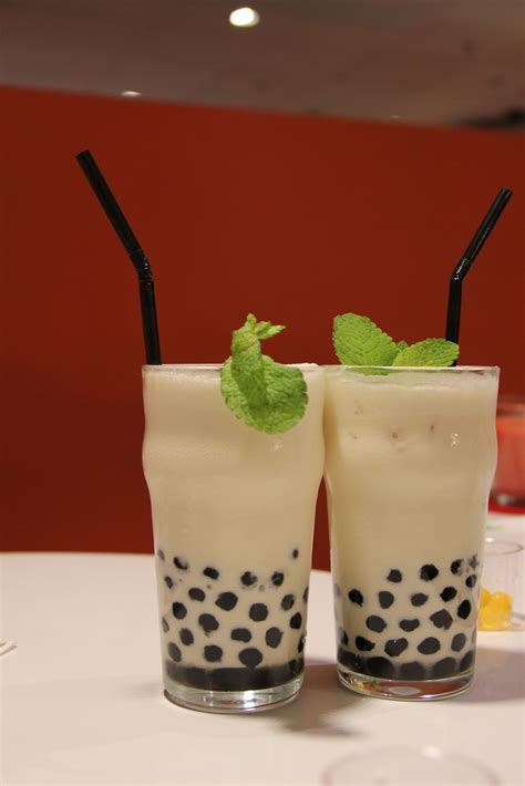 Bubble tea is sort of like a milkshake in that it can take on any flavor you like. Food Continent: Taiwanese Bubble Tea And Street Food ...