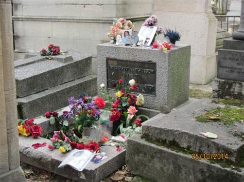 Jim Morrisons Grave Picture Of Pere Lachaise Cemetery
