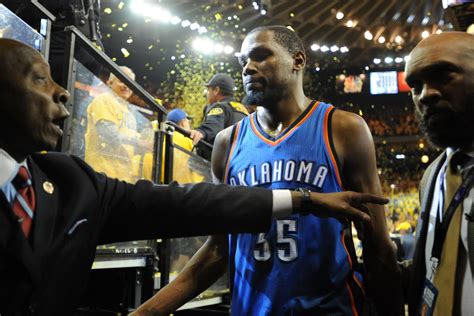 Nba Breaking News Kevin Durant Signs With Warriors Inscmagazine