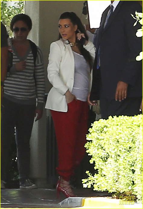 Pregnant Kim Kardashian Bare Baby Bump Photo Photo 2844213 Kim