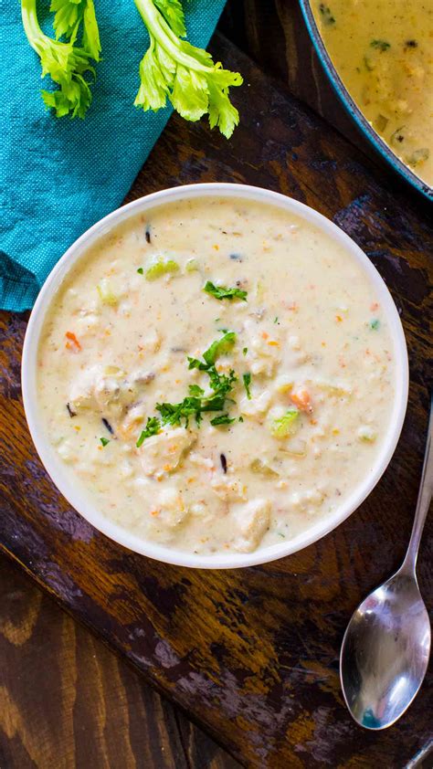 Panera bread chicken wild rice soup copycat is a delicious, homemade take on the chain's famous chicken soup. Panera Bread Chicken Wild Rice Soup Copycat [VIDEO ...