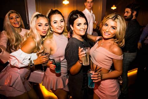 Newcastle Nightlife 26 Glamorous Photos From City Centre Bars And