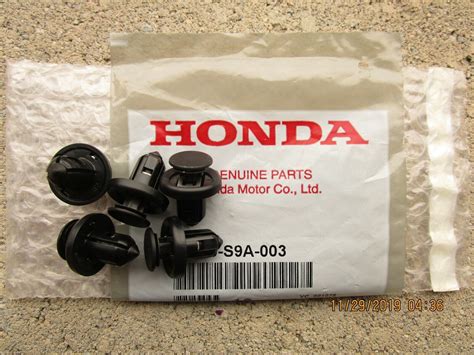 10 13 Honda Odyssey Front Bumper Grille Retainer Piece Clip Oem Qty