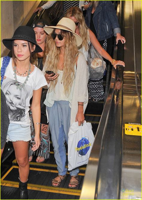 Vanessa Hudgens And Ashley Tisdale Fly Back To La After Bachelorette Weekend Photo 677669