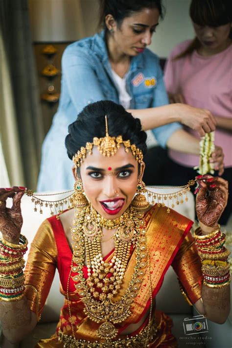 Photo Of South Indian Bridal Look With Crazy Bridal Expressions