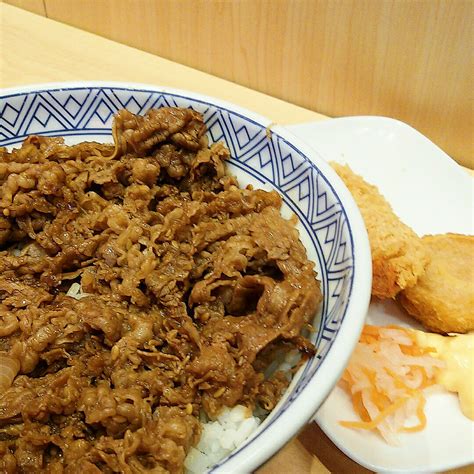 * daging sapi 300gr * saos. Resep Daging Yakiniku Yoshinoya - Resep Gyu Don Ala ...