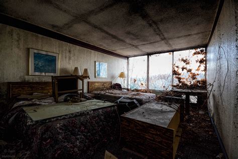 Someone Trashed The Room Abandoned Indiana Hotel Jhumbracht Photography