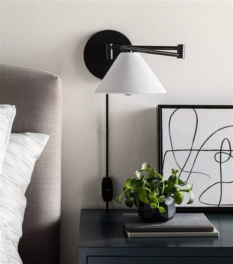 6 Easy Styling Tips To Pull Your Bedroom Together The Everygirl Plug