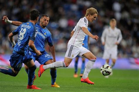Jun 15, 2021 · martin odegaard is 'set to stay' at real madrid this summer despite interest from arsenal. Real Madrid starlet Martin Odegaard says making senior debut was 'very special' - Mirror Online