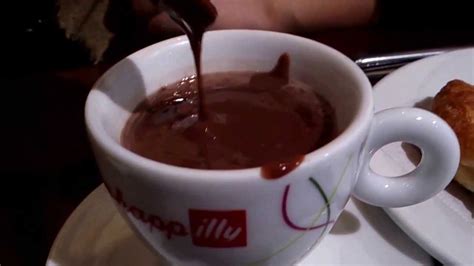 Chocolate Caliente En Espana Hot Chocolate In Bcn Very Thick