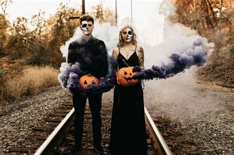 20 Halloween Themed Wedding Ideas That Are Stylishly Spooky