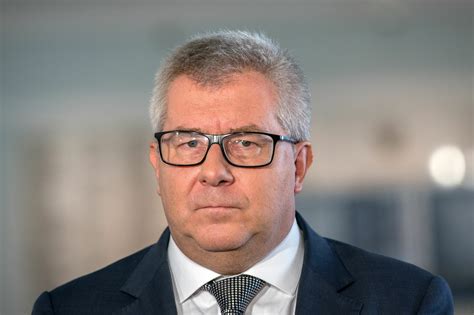 Poseł na sejm i (wak) i iii (aws) kadencji, deputowany parlamentu europejskiego pe vi. Ryszard Czarnecki dla PZPS-u będzie pracował za darmo
