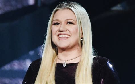 In a statement, the voice coach shared, i'm thrilled to be back with my billboard family. Kelly Clarkson to Return as Billboard Music Awards Host ...