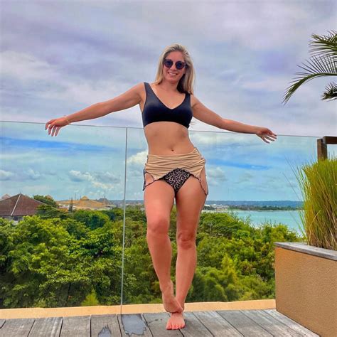 First Dates Cici Coleman Shows Off Bikini Body As She Celebrates New