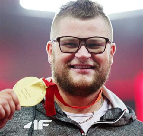 O wyjątkowej serii rozmawiamy z nim na stadionie w dosze. Pojechali, zobaczyli i zwyciężyli. Najlepsze polskie ...