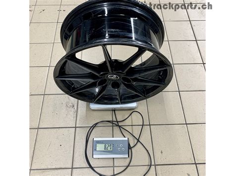 Power is distributed by toyota's. SL01 Super Light Felge Toyota GR Yaris 8.5x18, 364.00 CHF ...