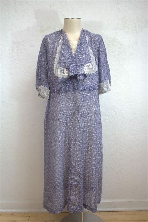 On Sale 1930s Cotton Floral Day Dress Blue Frock Etsy Day