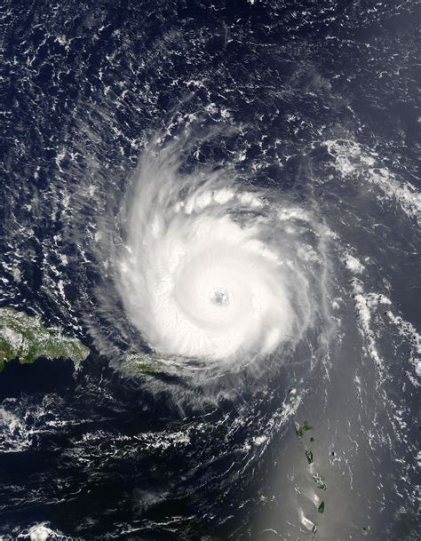 Hurricane Frances 06l Off Puerto Rico