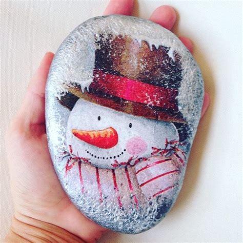 Best Diy Christmas Painting Rocks Design 39 Decomagz Diy