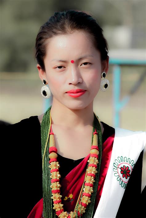 Ds Photography Gurung Culture Dress