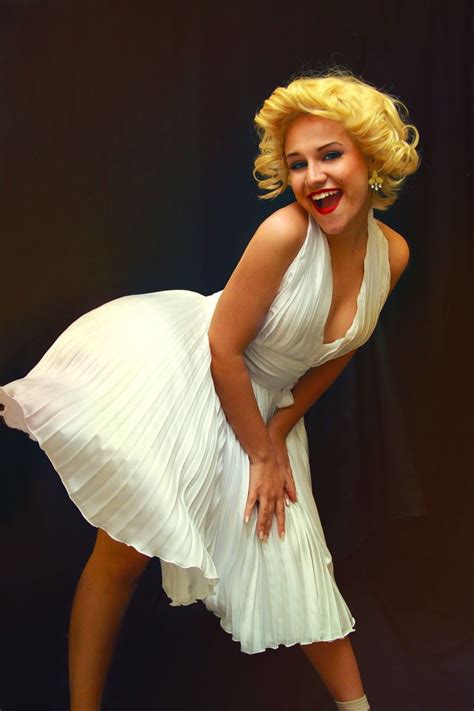 Marilyn Monroe Cosplay The Seven Year Itch By Raissaarp Marilyn