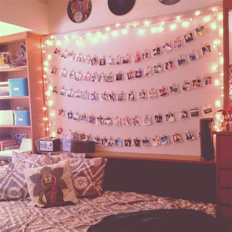 10 Ideas For You To Organize Your Photos Hang Photos Dorm And Dorm Room